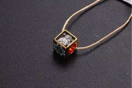 Бусина. Тихвинская икона Божией Матери