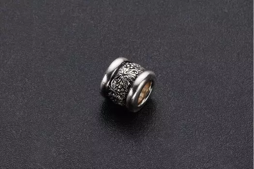 Бусина. Виноградная лоза.