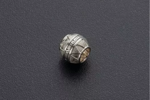 Бусина. Живым в помощи