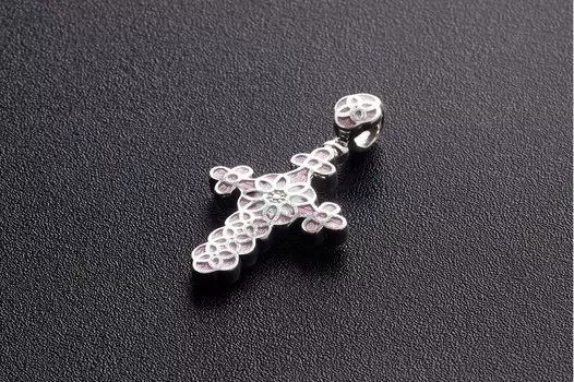 Крест с цветком лилии, розовая эмалью