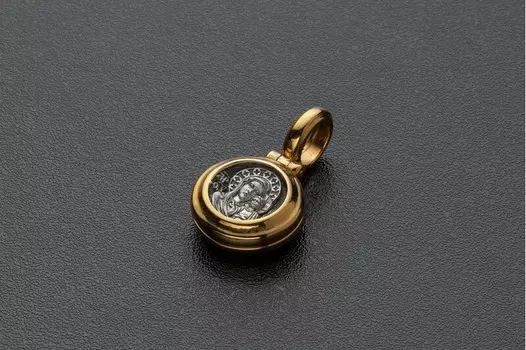 Подвеска с Казанской Иконой Богородицы