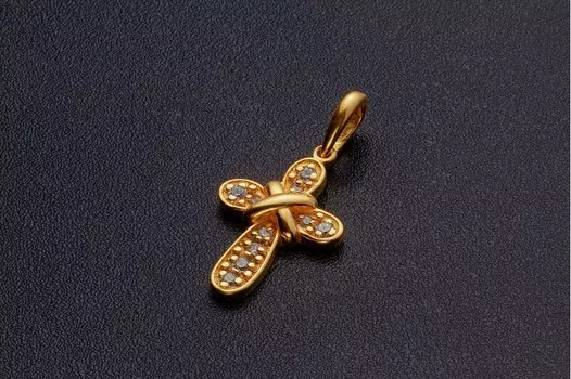 Позолоченный крест "Салтир" с камнями фианита