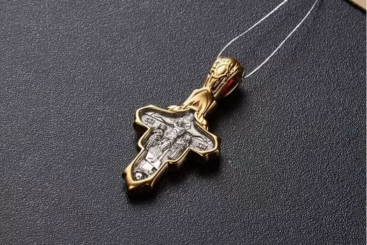 Распятие. Смоленская икона Божией Матери.