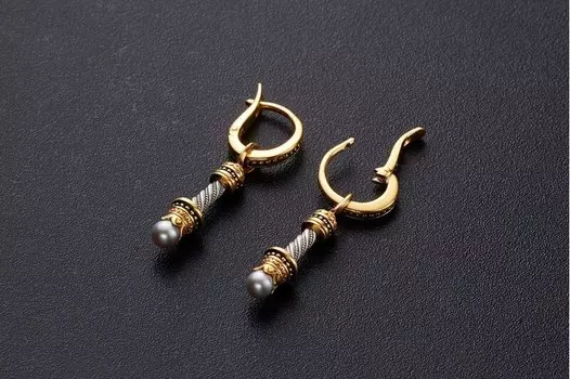 Серьги с жемчугом (можно надеть любые наши бусины)