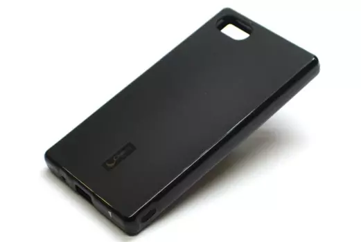 Чехол-накладка Cherry для Sony Xperia Z4/ Z3+/ Z3 Plus силиконовый матовый (черный)