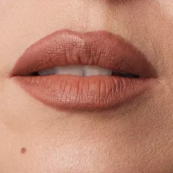 Губная помада Magie academie тон 101 Caramel pear матовая жидкая 4,5мл