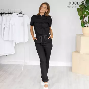 Комбинезон DOCLIKE медицинский женский DL 613 с элегантным воротником стойкой черный р 48