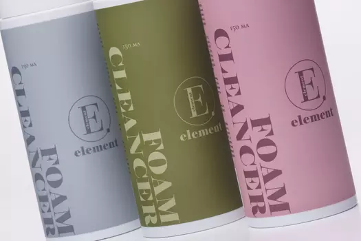 Пенка с щеточкой для умывания с экстрактом розы и гиалуроновой кислоты, 150 мл