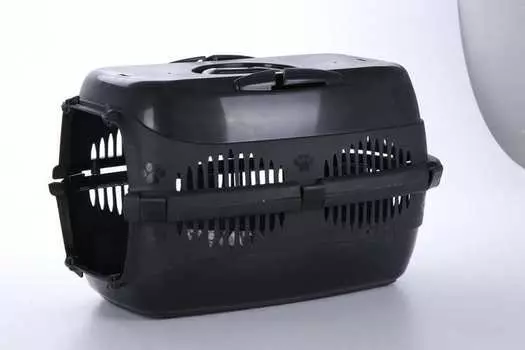 Переноска ZooKing Спутник-ZooM д/животных до 12 кг с метал дверцей 49х32х33 см черный