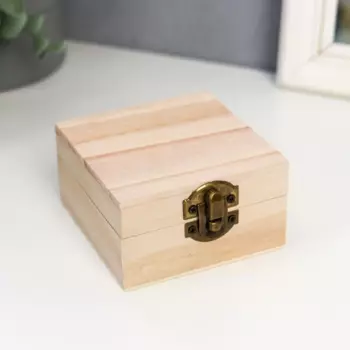 Шкатулка дерево д/росписи квадрат 6,5х8,5х8,5 см