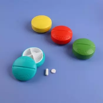 Таблетница Pill Box 4 секции цвет МИКС