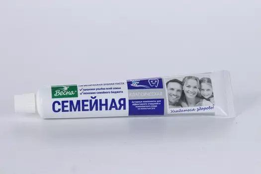 З/паста Весна Семейная классическая б/пенала, 90 г
