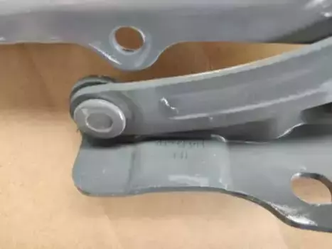 101204149401C15 ПЕТЛЯ КАПОТА ЛЕВАЯ GEELY