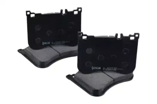 Тормозные колодки дисковые передняя ось STELLOX 689 018-SX