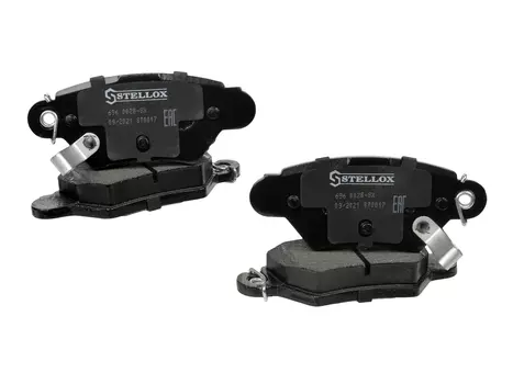 Тормозные колодки дисковые передняя ось STELLOX 696 002B-SX