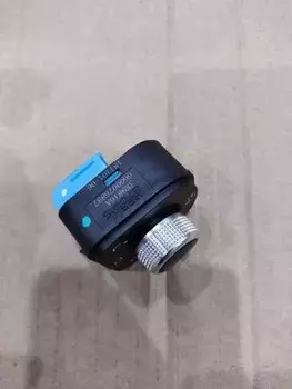 7045066000 ВЫКЛЮЧАТЕЛЬ РЕГУЛИРОВКИ ЗЕРКАЛ ЗАДНЕГО ВИДА GEELY