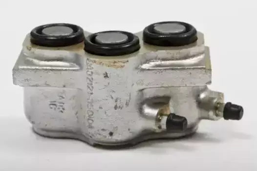 цилиндр тормозной передний лев.!\ Lada 2121-21214,2123 21210350117900