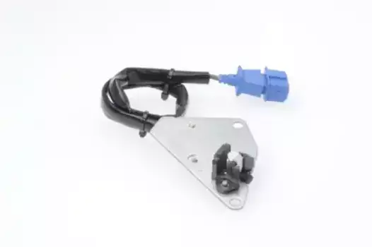 датчик положения распредвала!\ Audi 80/A4/A6/A8 2.6-2.8i 92-01 0 232 101 027 BOSCH