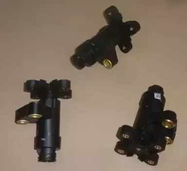 Датчик уровня пневмоподвески WABCO 441 050 120 0