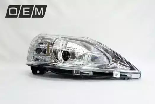 Фара RENAULT 8200744754