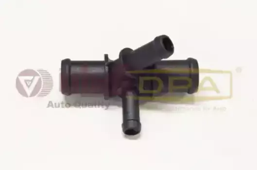 фланец системы охлаждения!\ Skoda Octavia 08-13, Audi A1 10-15 11211829101 VIKA