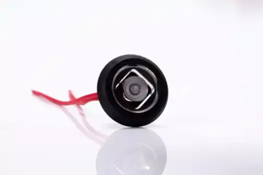 фонарь габаритный! LED, красный, диам. 32мм, с проводом\ Universal