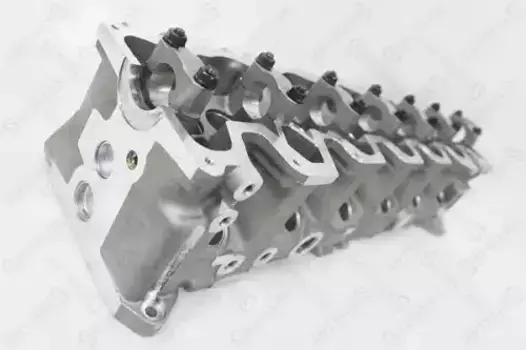 головка блока цилиндров! 11040-VB301\ Nissan Patrol 2.8TD RD28-Ti 98> 11-08046-SX STELLOX