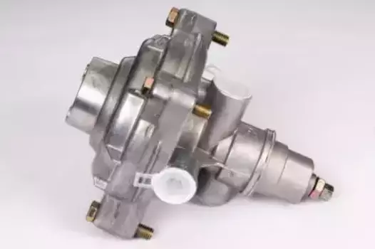 клапан управления тормозами прицепа!с двухпроводным приводом,ан.16.3522010\МАЗ,КАМАЗ,ГАЗ 100-3522010 АВТОМАГНАТ