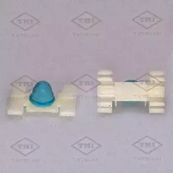 клипса!\Nissan Skyline/Gloria 00-03 TJB1439 TATSUMI