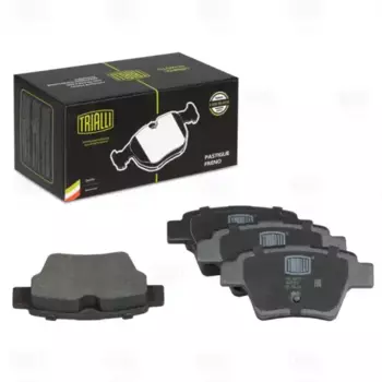 колодки дисковые задние!\Citroen C4, Peugeot 307 1.4-2.0/HDi 16V 04>