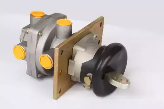 кран тормозной главный! 2-х секционный с рычагом с.о. ГТК ан.100-3514008\МАЗ,КАМАЗ,ГАЗ 100-3514108 АВТОМАГНАТ