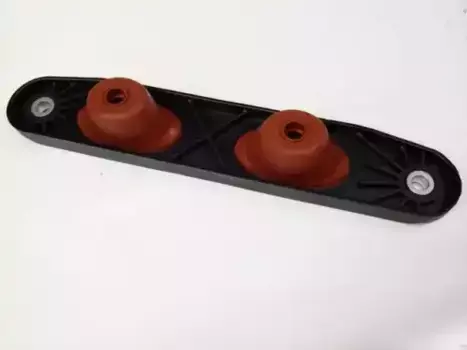 крепление глушителя!\ Audi A4/A6, VW Passat 1.6/1.8/1.9/2.4/2.8/3.0 94-99 1K0253144BD VAG