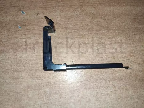 кронштейн !брызговика \VOLVO