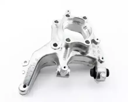 Кулак поворотный DOMINANT AW3C005050433G