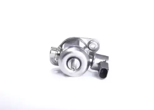 насос топливный высокого давления!\ VW Beetle 2.0 CBFA/CCTA 14> 0 261 520 472 BOSCH