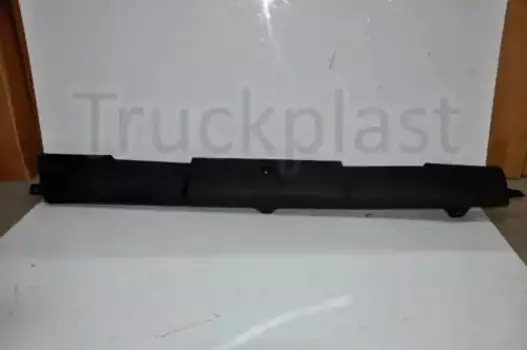 нижн. часть бампера! центр\ Volvo FH12/16 FM9/12