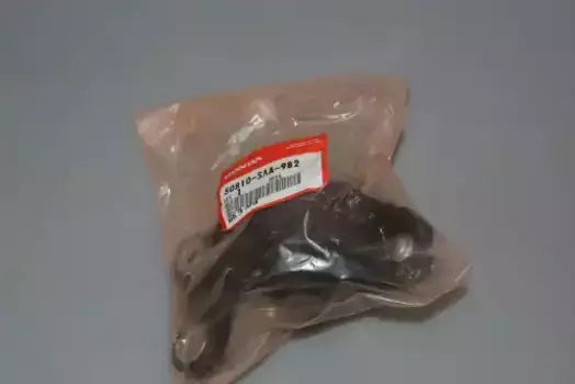 Подушка крепления двигателя HONDA 50810SAA982