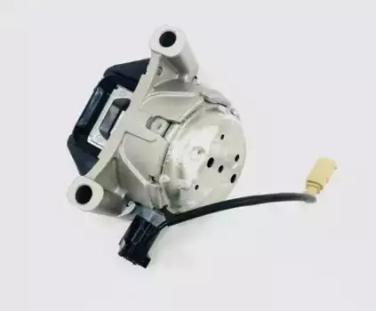 Подушка крепления двигателя UKORAUTO U0615051
