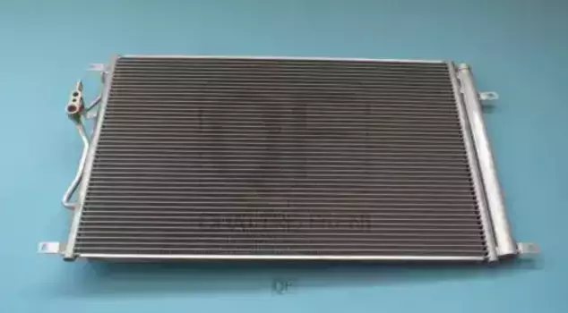 Радиатор кондиционера (конденсатор) QUATTRO FRENI QF50Q00018