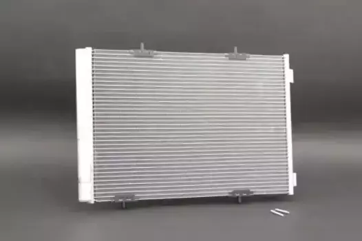 Радиатор кондиционера (конденсатор) TERMAL 1040055