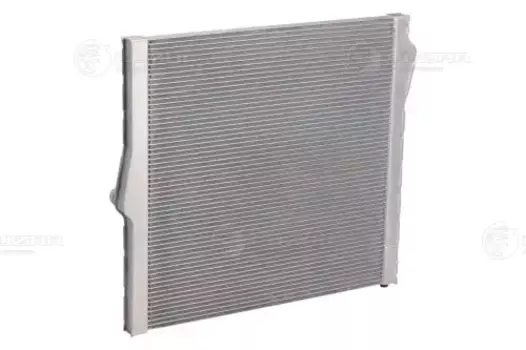 Радиатор системы охлаждения двигателя LUZAR LRC 26193