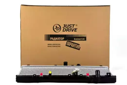 Радиатор системы охлаждения двигателя JUST DRIVE JPR0076