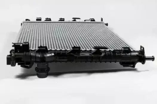 Радиатор системы охлаждения двигателя JUST DRIVE JPR0189