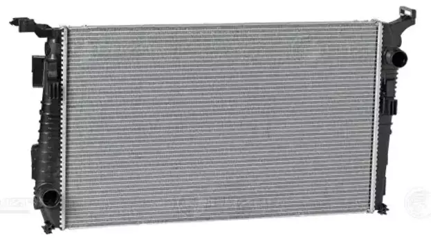 Радиатор системы охлаждения двигателя LUZAR LRC 0950