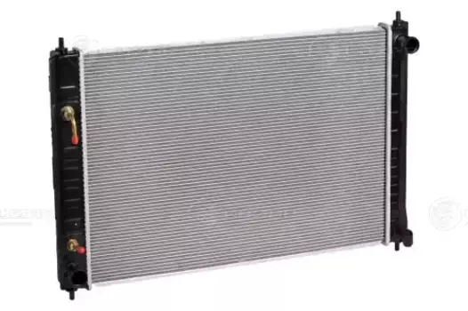 Радиатор системы охлаждения двигателя LUZAR LRC 141AV