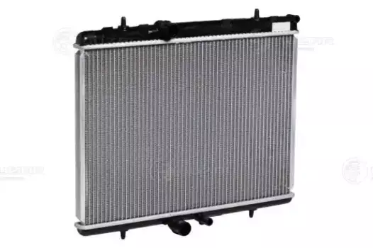 Радиатор системы охлаждения двигателя LUZAR LRC 20T1