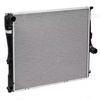 Радиатор системы охлаждения двигателя LUZAR LRC 26180