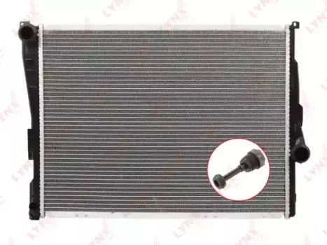 Радиатор системы охлаждения двигателя LYNXAUTO RB-2067