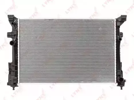 Радиатор системы охлаждения двигателя LYNXAUTO RB-2495
