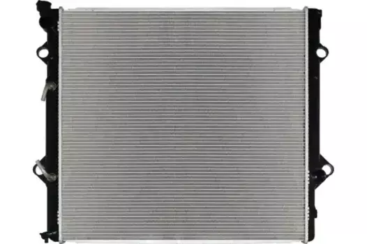 Радиатор системы охлаждения двигателя SAKURA 33218507